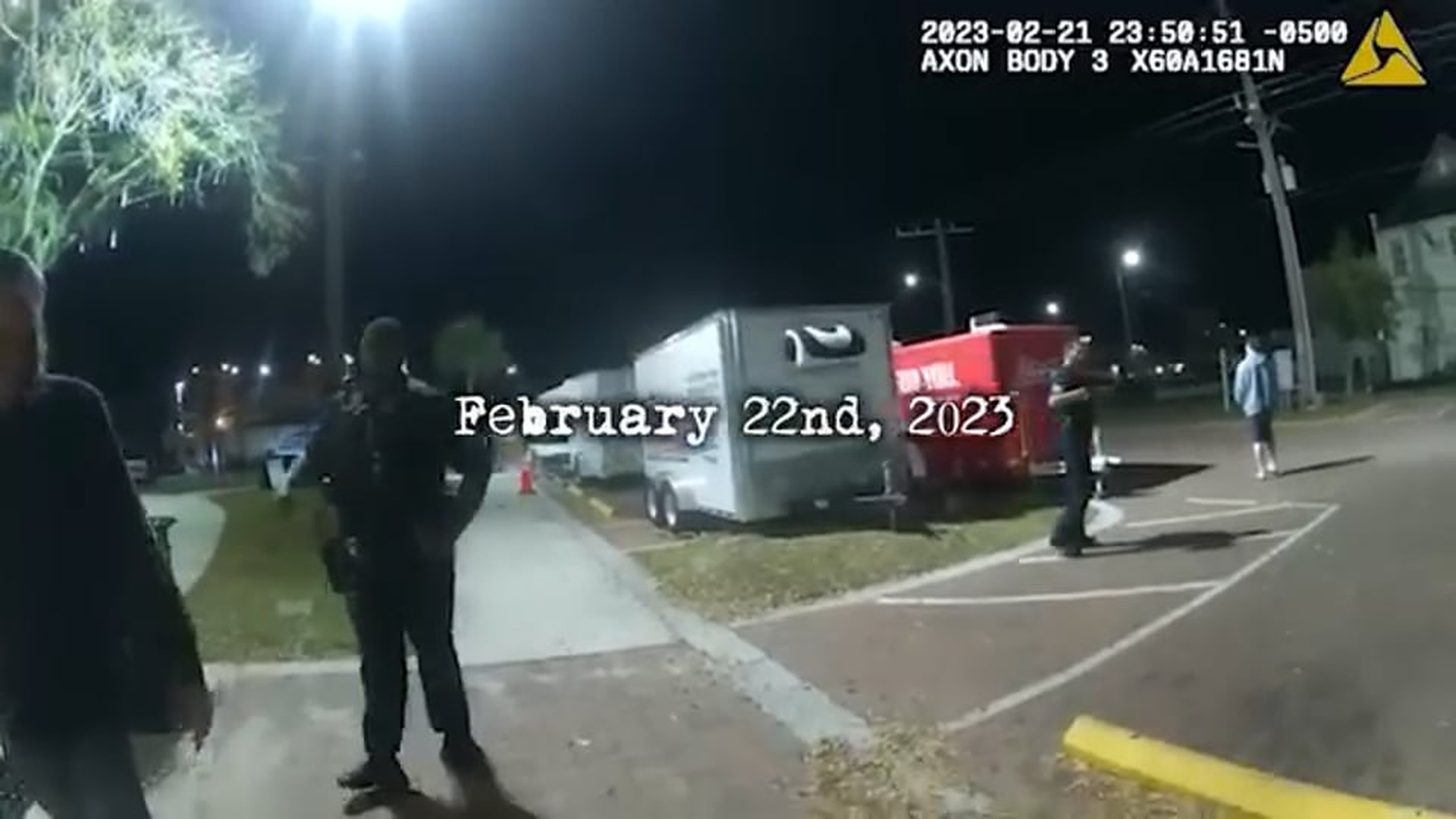 H1907018_iPhone Thief Finally Meets Karma #viralreels #usa #trendingreels #usarmy #officercam #arrestvideo #arrest #bodycam #off
