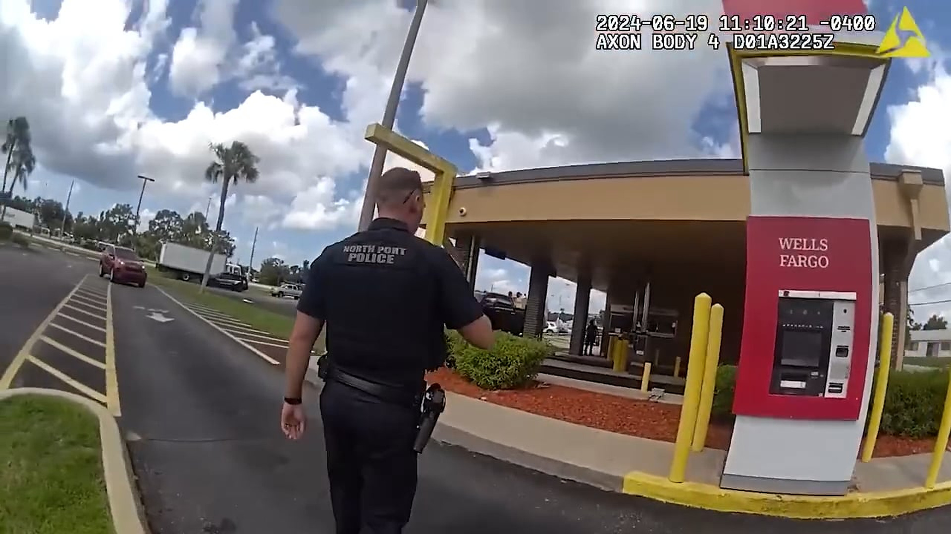 H2107001_313. Contractor Gets Surprised By Police and Does This