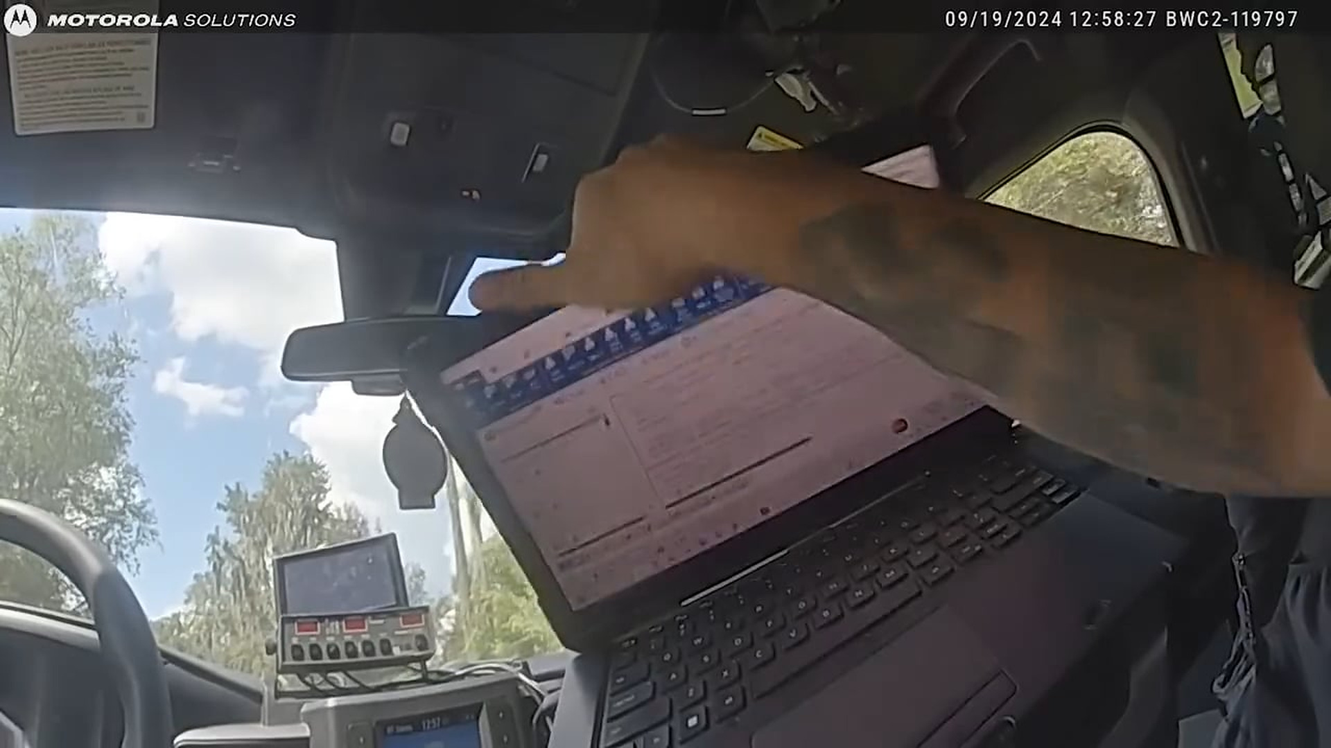 H2207016_275. What Happens When You Prank Call 911