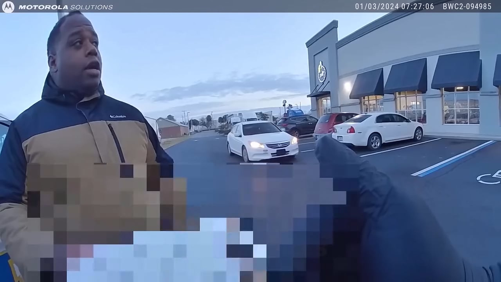 H2407017_256. Trucker Goes Nuts After His iPhone Gets Stolen