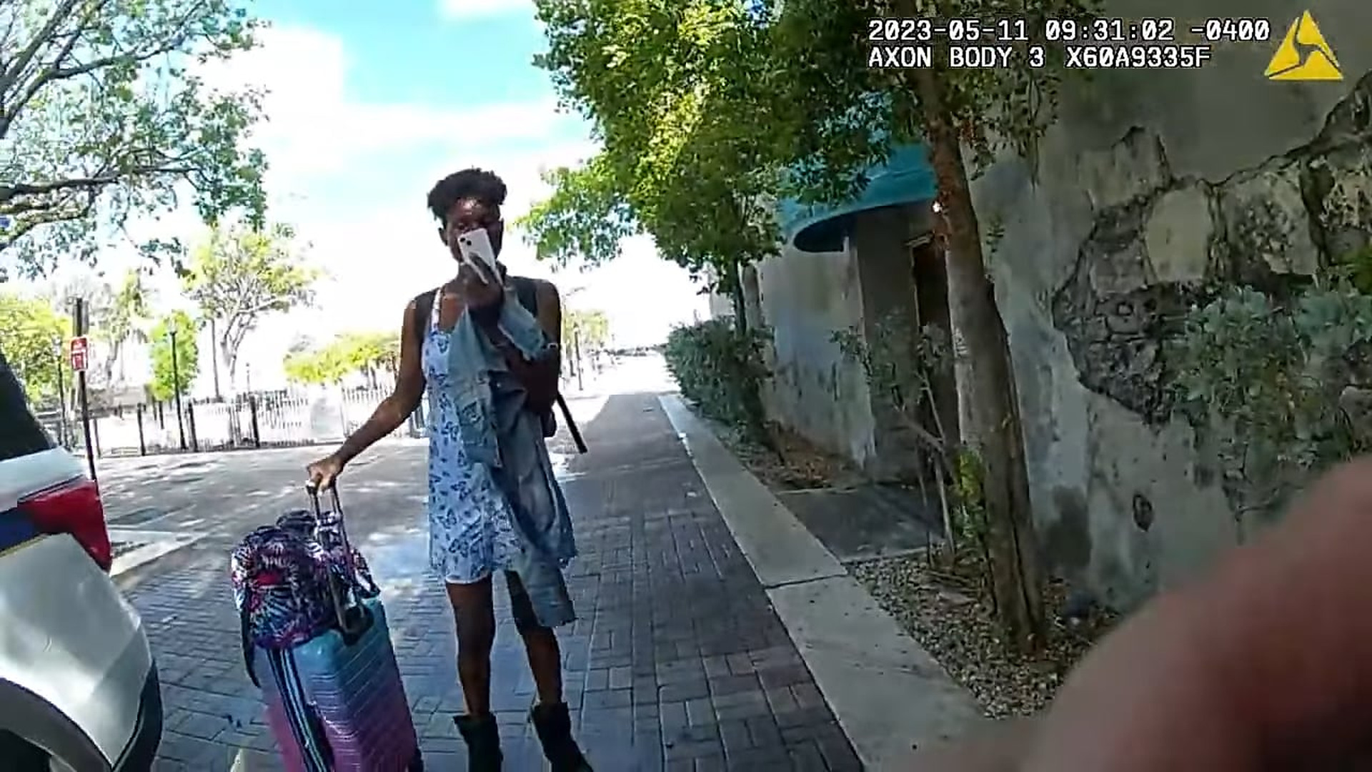 H3007059_She Thinks Yelling at Officer Can Save Her from Arrest#police #cops #Crime #Arrest #bodycam