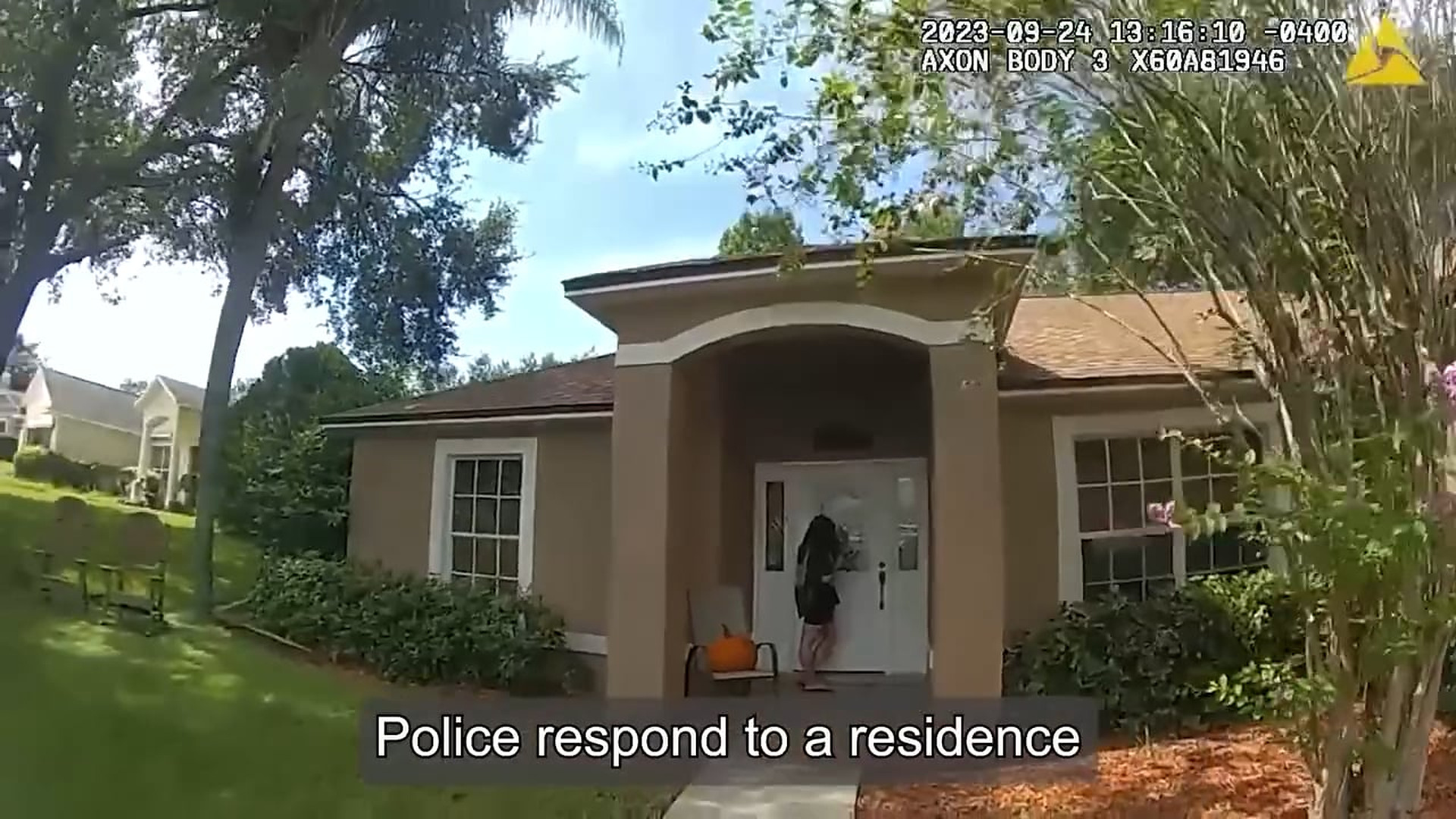 H2907088_Police Werent Expecting Her To Try This #Policeofficer #poilcebodycam #reels #bodycam #arrestcam #insiderbodycam #polic