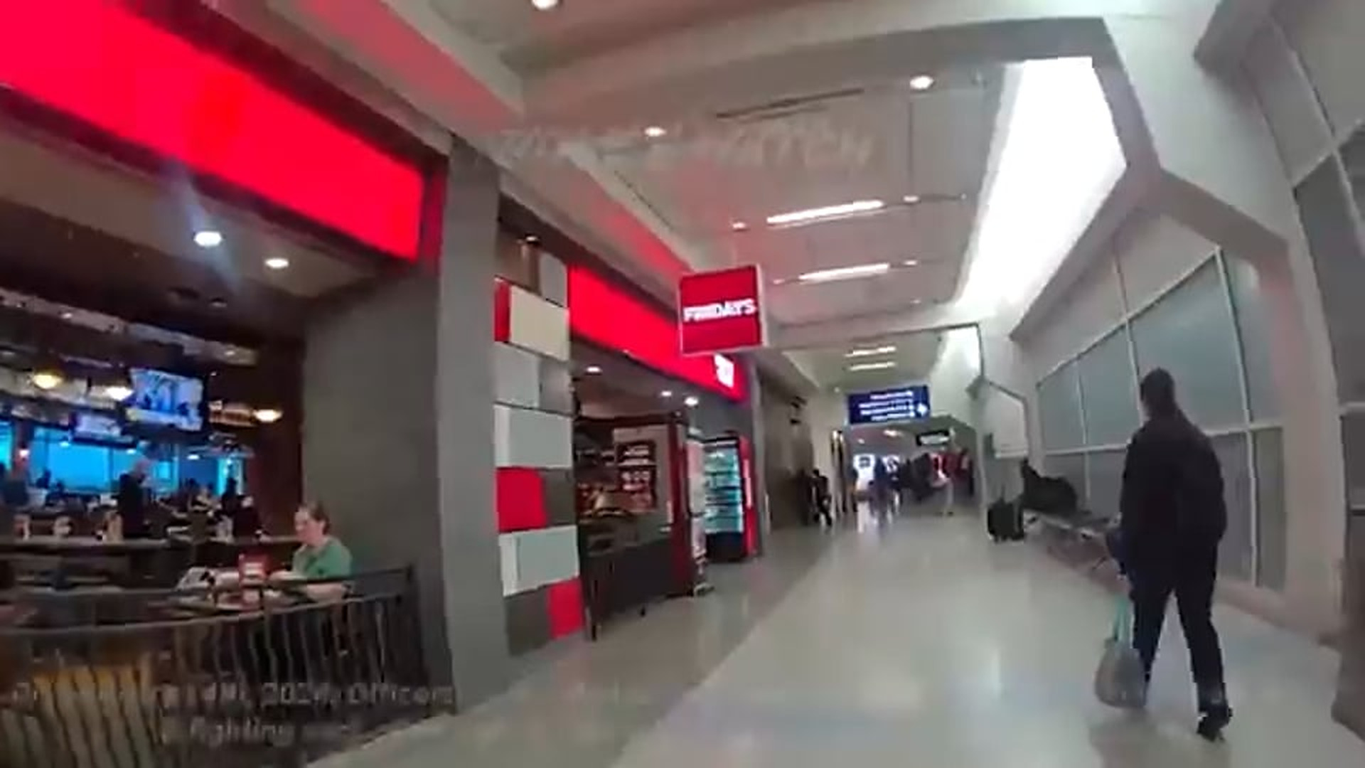 H0508085_Girlfriend Assaults Her Boyfriend Over Airpod’s & Phone Charger At The Airport