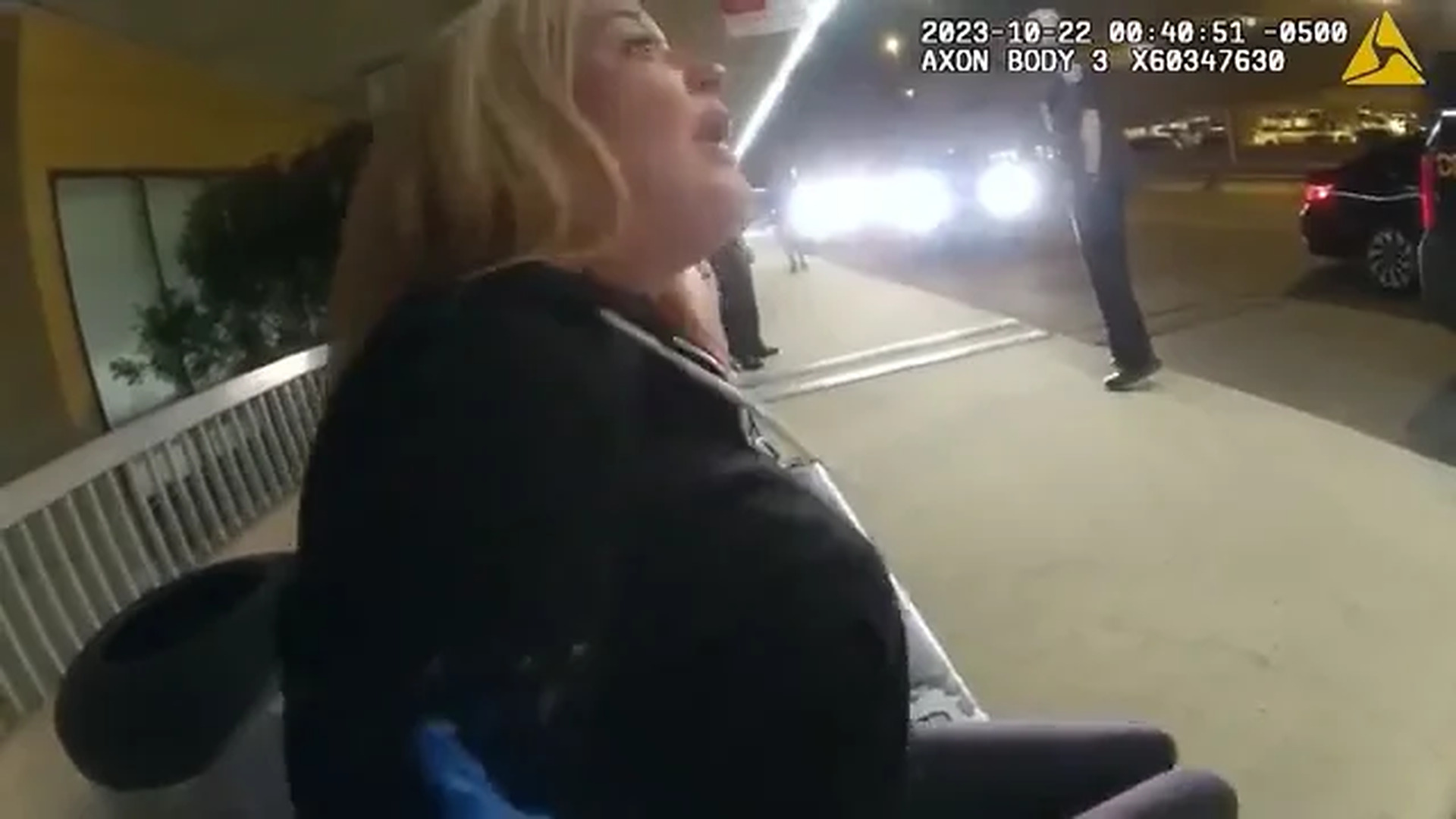 H0508120_23-Year-Old Acts Like An Entitled Maniac After Police Arrest Her