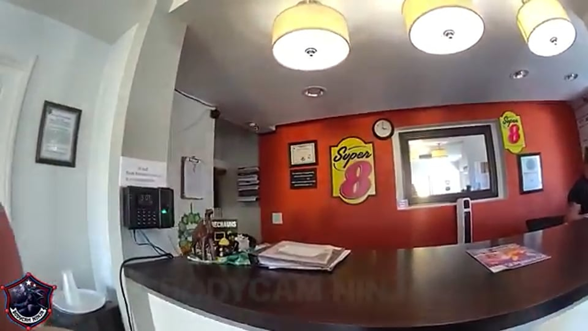 H1908097_Racist Bully Loses It After Getting Kicked Out Of Motel
