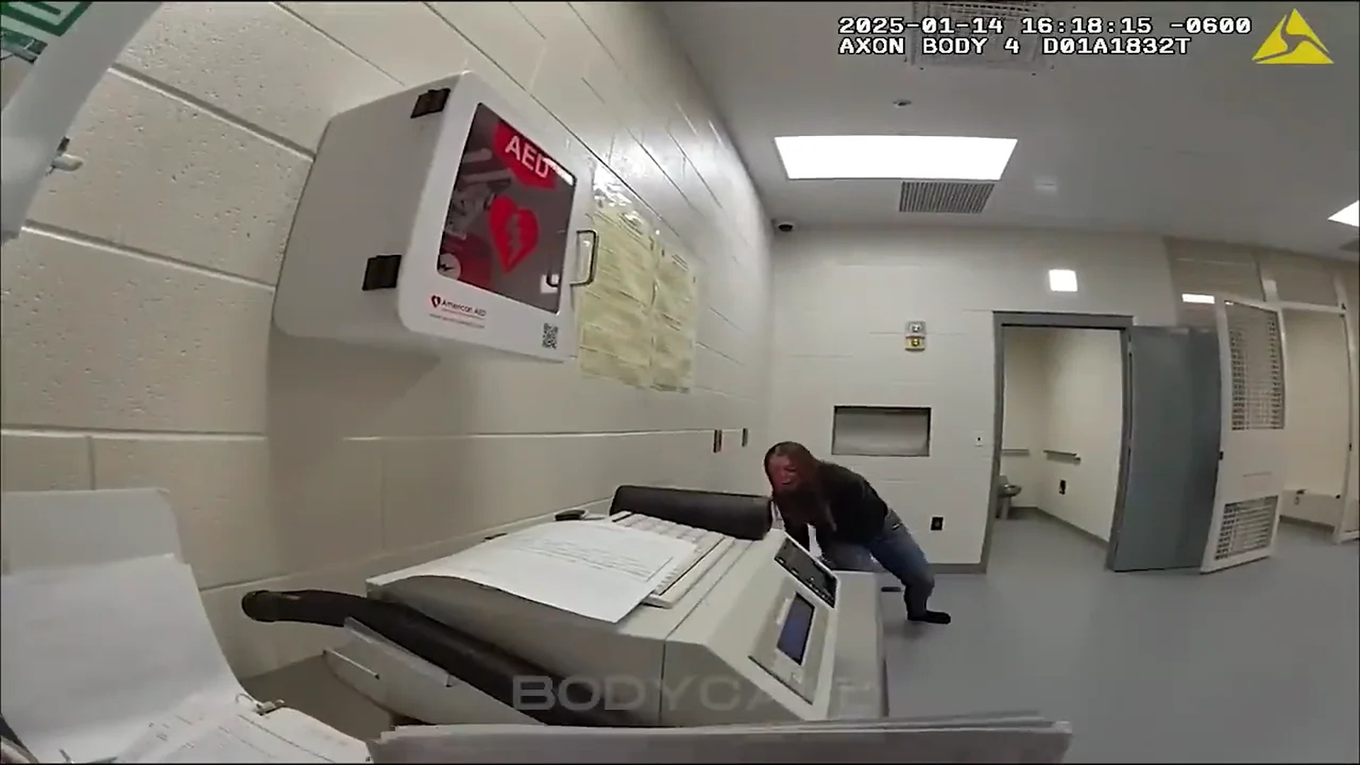 H2208017_Drunk and Unhinged: the Most Infamous Woman in Town