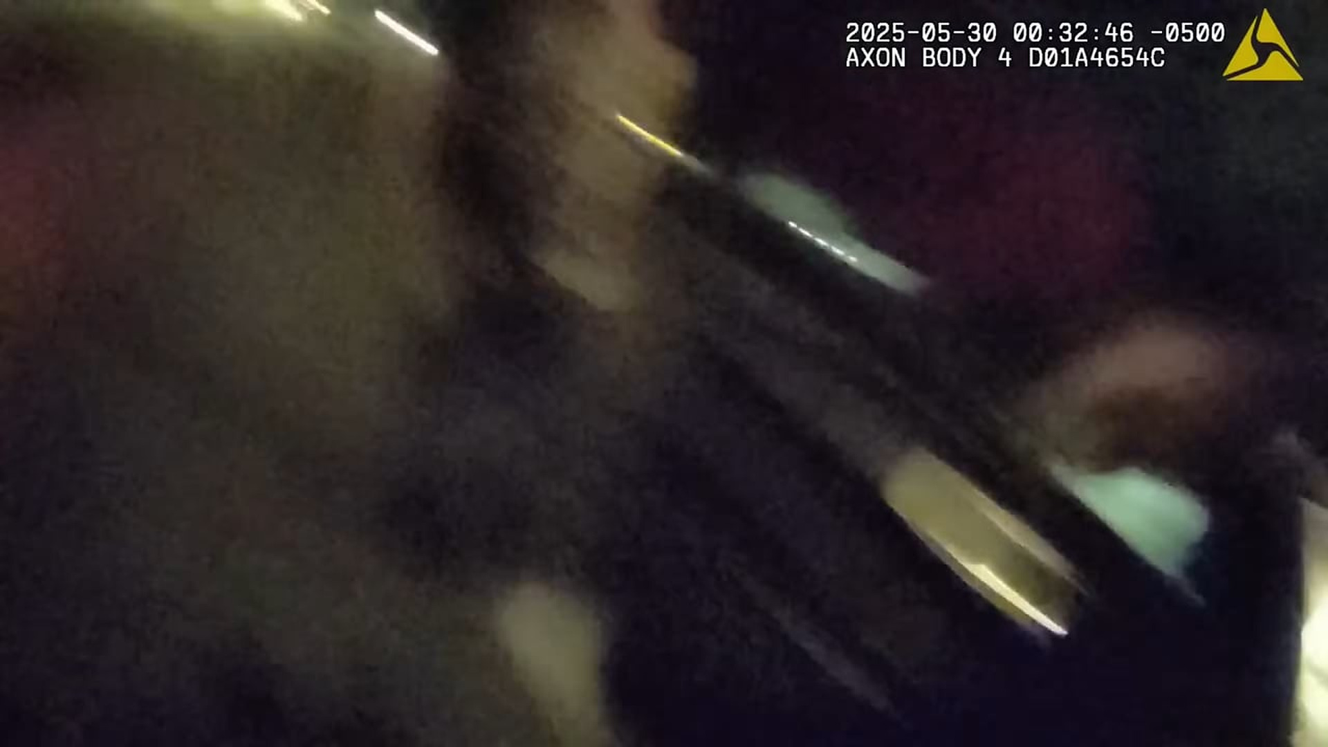 H2408023_Cops Refuse to Arrest Man Until He Does Unthinkable