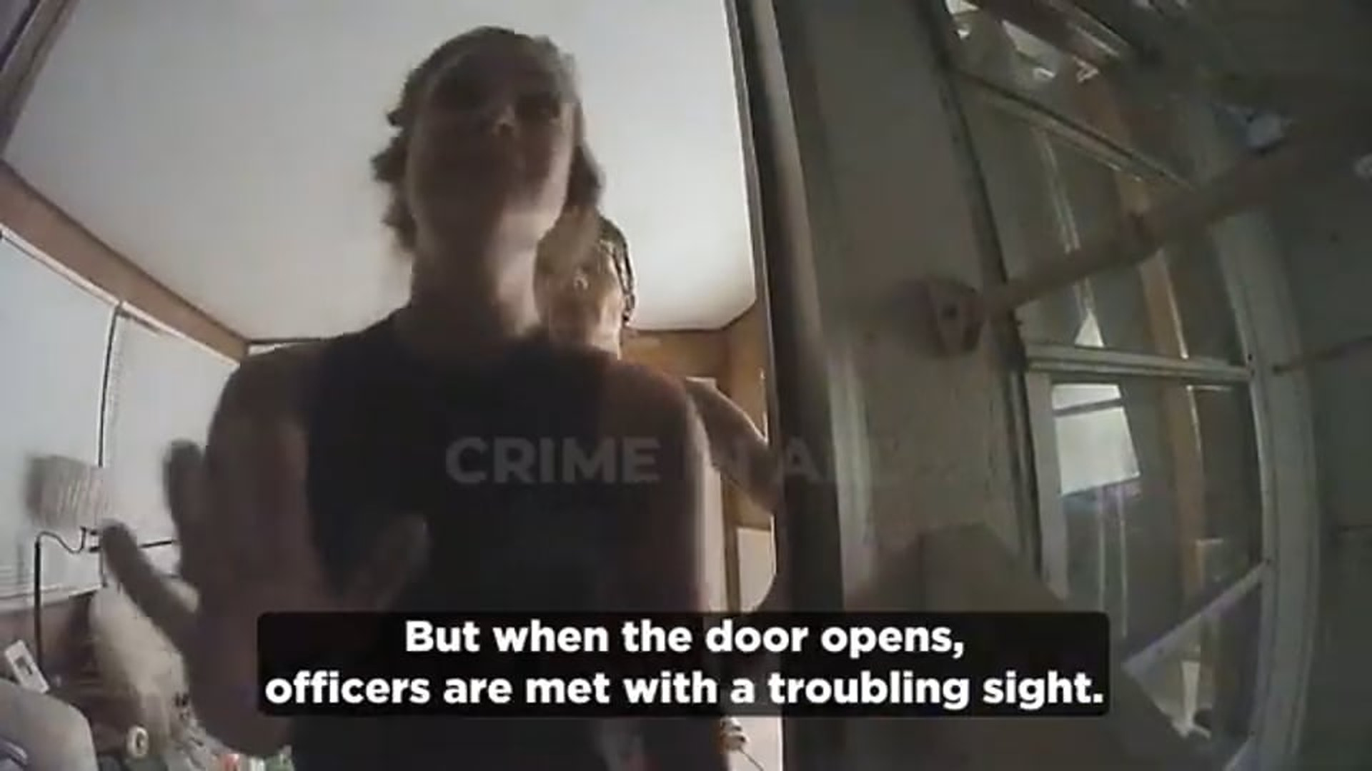 H2609050_Mom of 1-Year-Old Fights Police When Officers Take Her Baby