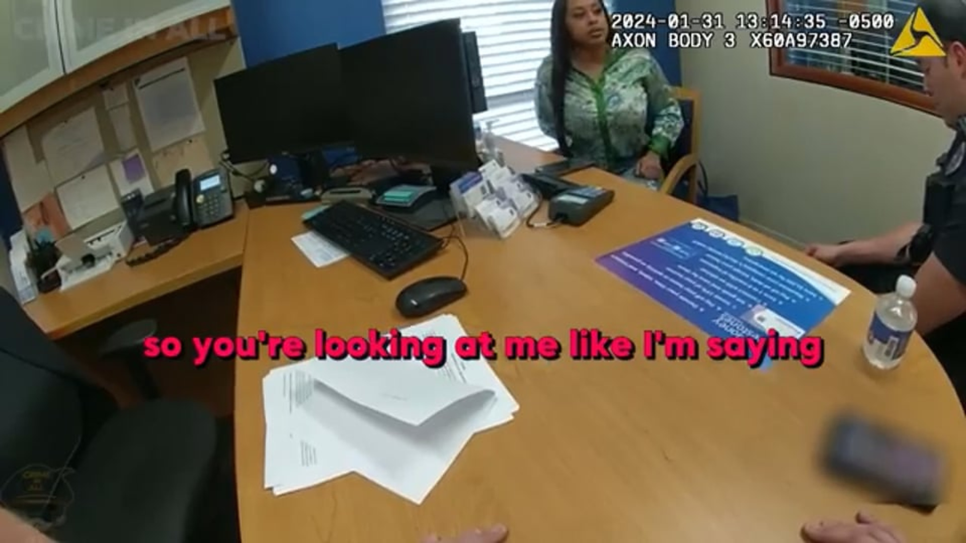 H2609052_Scammer Goes Nuts After Getting Exposed
