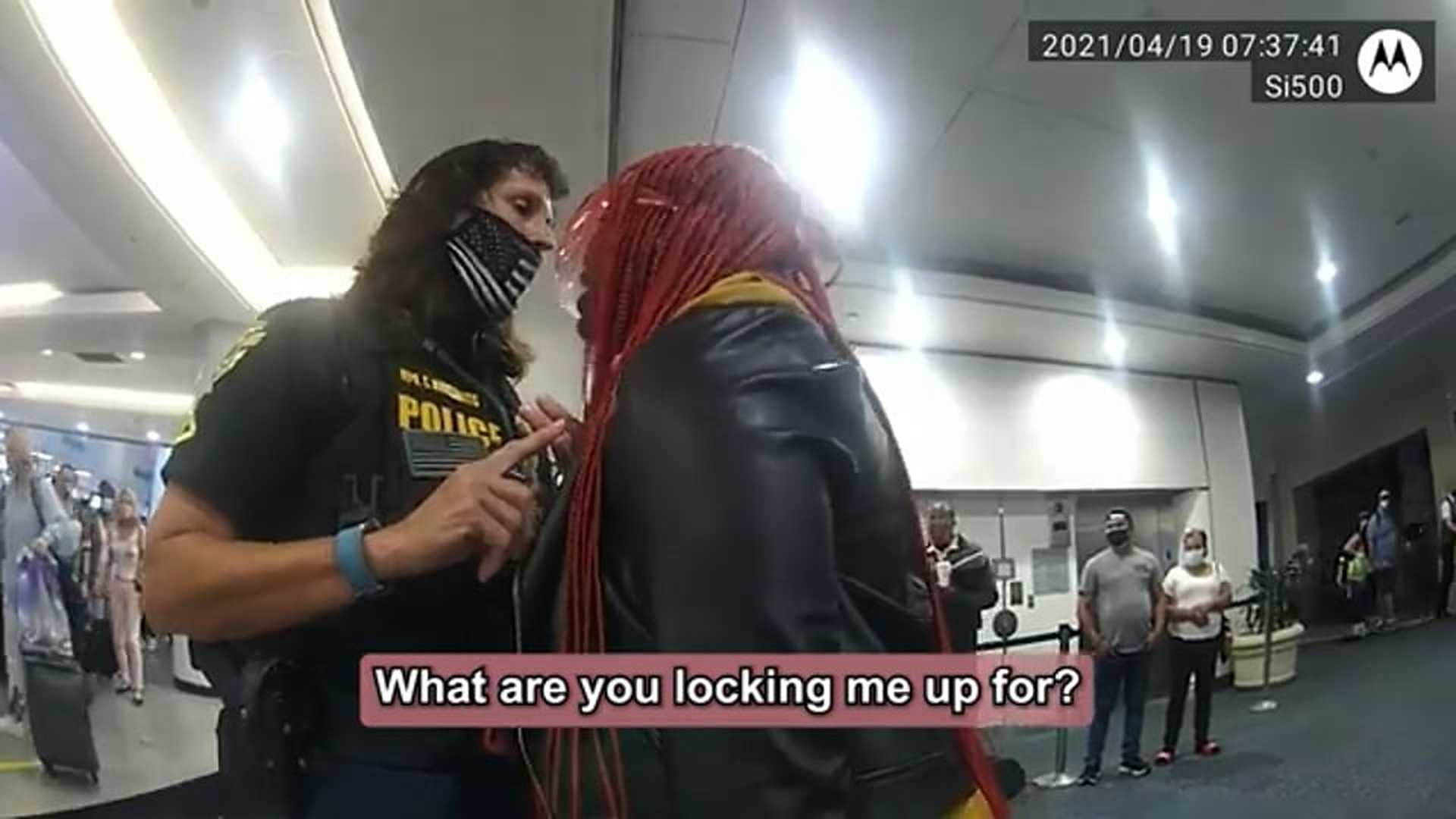 H2609035_TSA Line Cutter Goes on a Racist Rant, Get Instant Karma